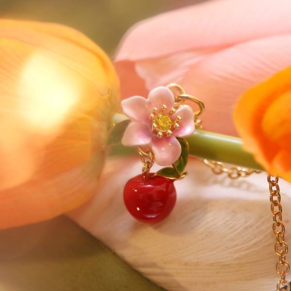 Apple Necklace Online