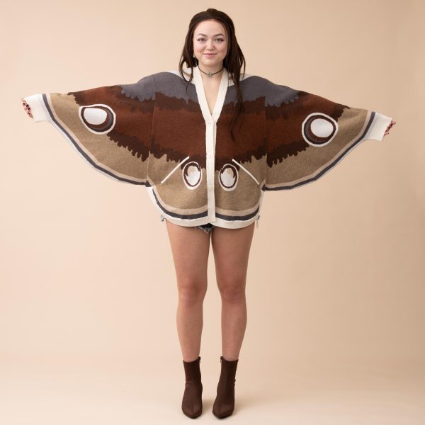 (Pre-Order) Giant Peacock Moth in White (In Production) Hot on Sale