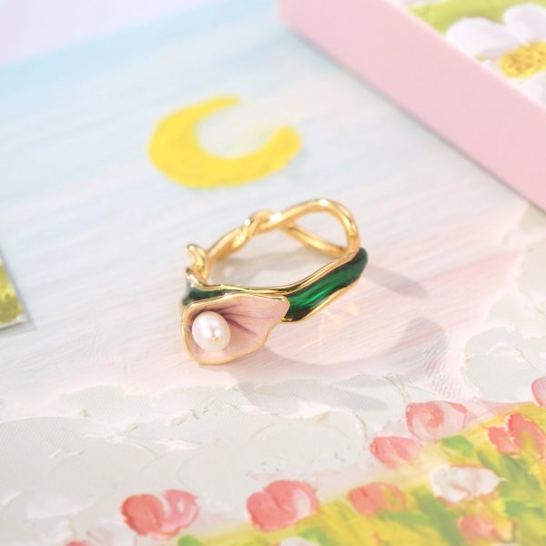 Calla Ring with Pearl For Sale