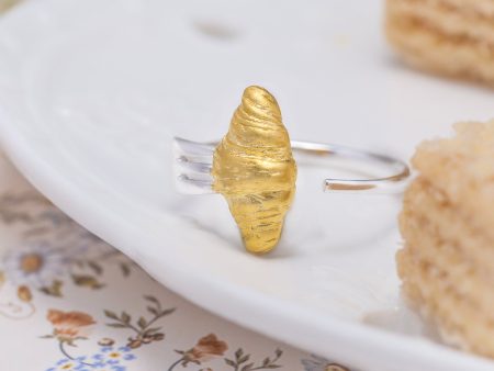 Croissant Ring Online now