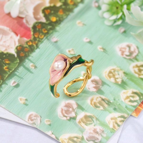 Calla Ring with Pearl For Sale