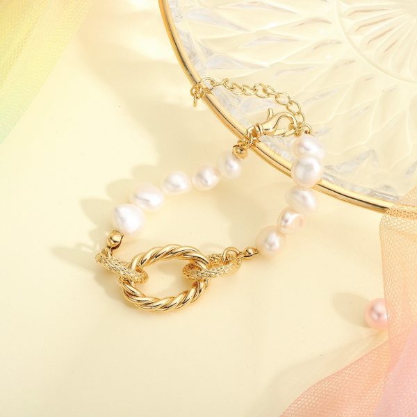 Pearl Hollow Bracelet Discount